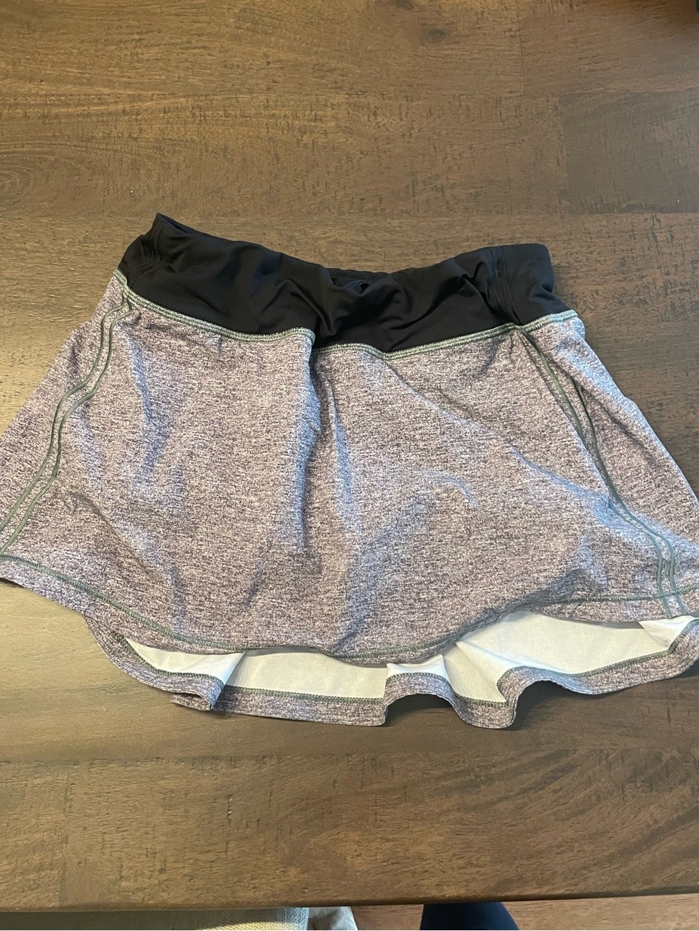 lululemon athletica Black Waistband with Heather Gray Body Skort